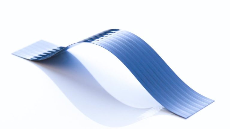 What is a FPC Cable? How to Connect & Disconnect it?