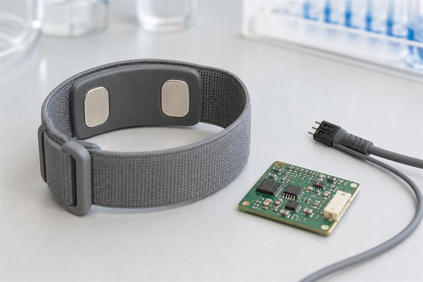 Galvanic skin sensor wristband with two metal electrodes and a compact sensor PCB