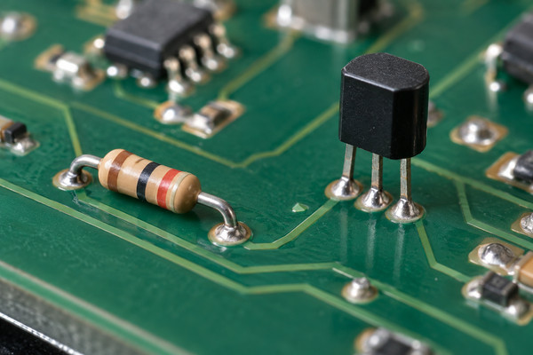 transistor vs resistor, https://www.bestpcbs.com/blog/2026/10/transistor-vs-resistor/