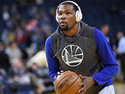 NBA's star wear Beats headphone in training