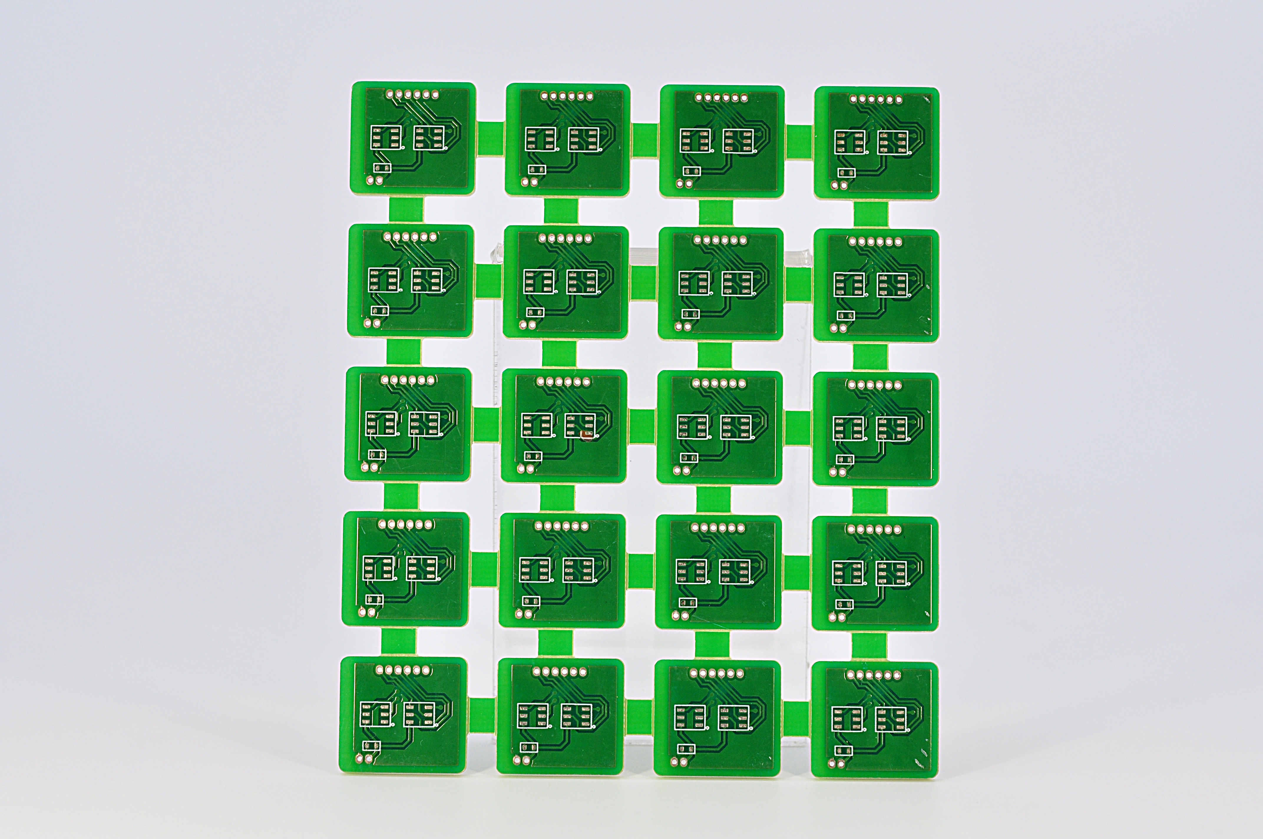 How to choose surface finish on Printed Circuit Board？